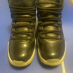 Used pair of air Jordan 72-10